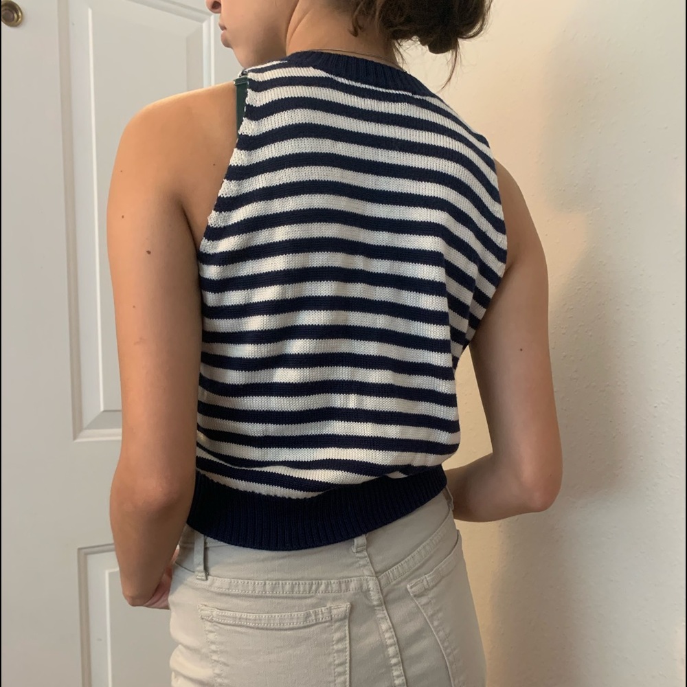 Crop top - Picture 2 of 3